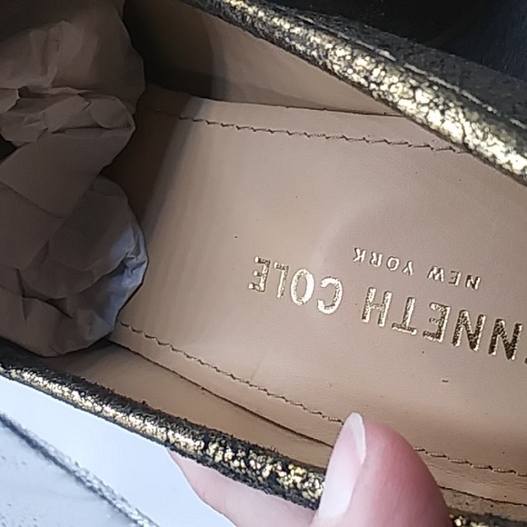 Kenneth Cole Macey - Picture 5 of 6